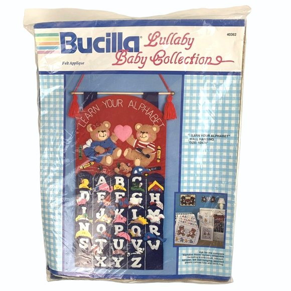 Bucilla Filz-Applikation Wandbehang Set – Inkl. Filz, Stickgarn, Perlen, 38,1x38,1cm, DIY-Dekoration